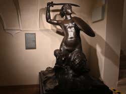 Scultura originale della Sirena di Varsavia