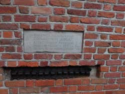 Frammento di carro armato nella cattedrale